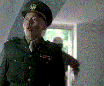 我在北非流过血，我为领袖立过战功.gif