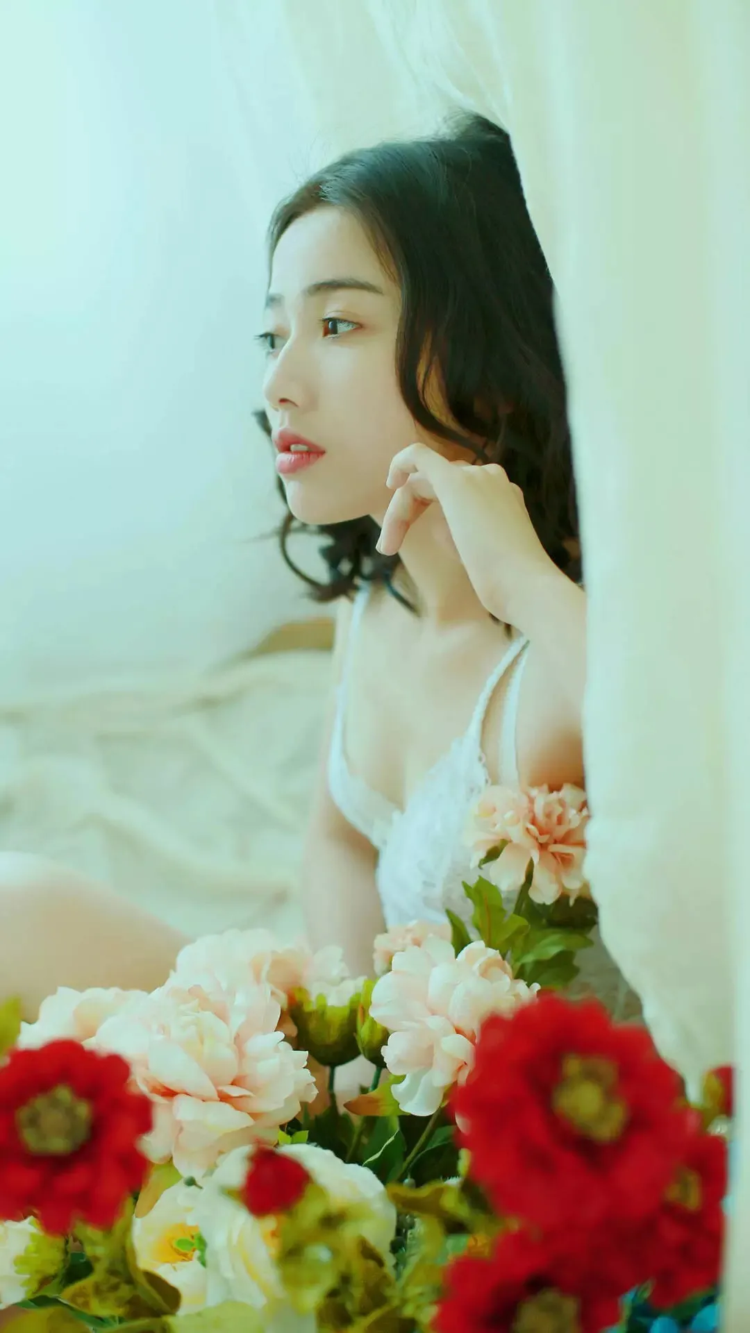 玫瑰_&_232d073e-14bd-4156-8e17-8c45652bff67.webp