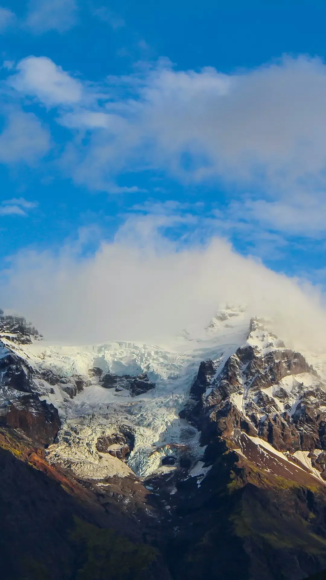 远山 (5)_&_90b74209-673b-4523-b0ce-007137a5e36c.webp